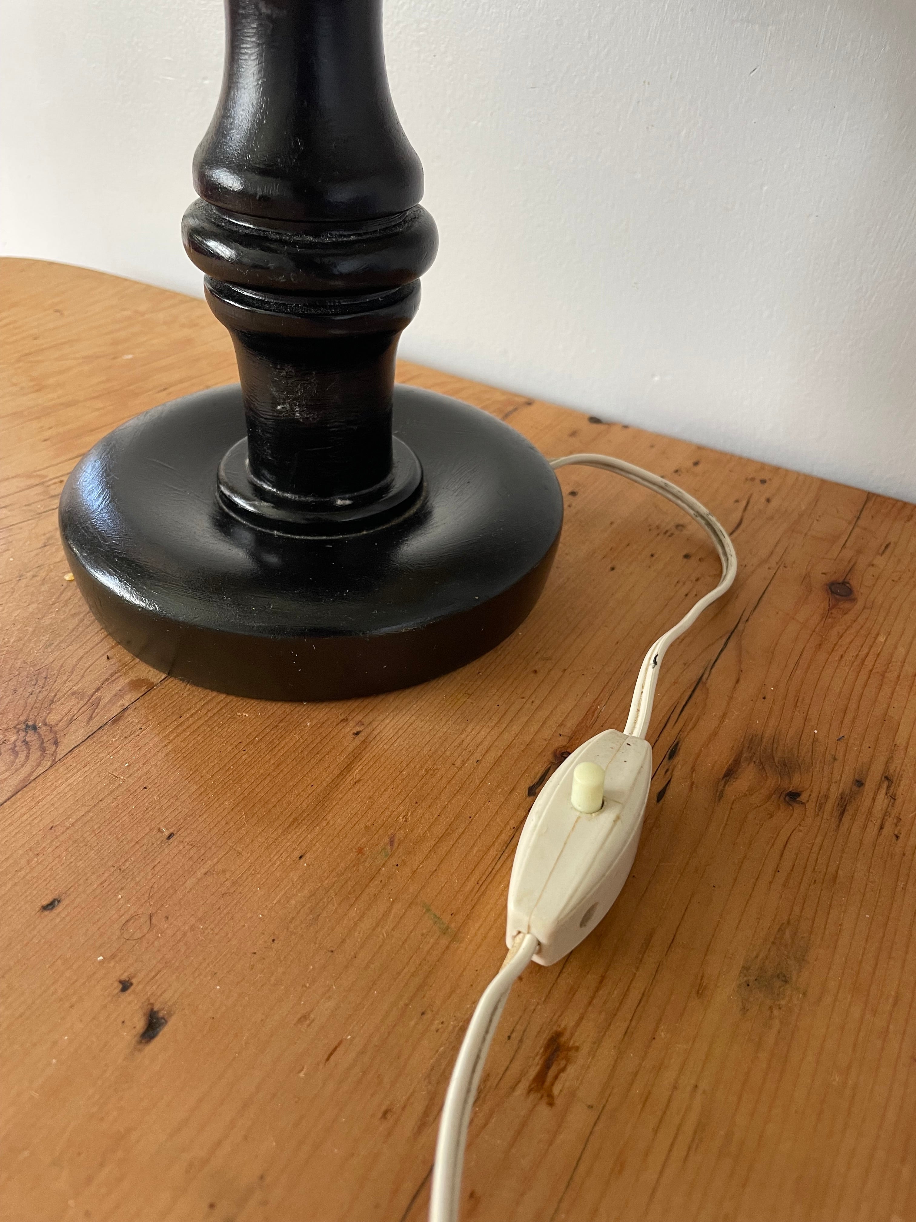 Vintage Lamp With Raffia Shade