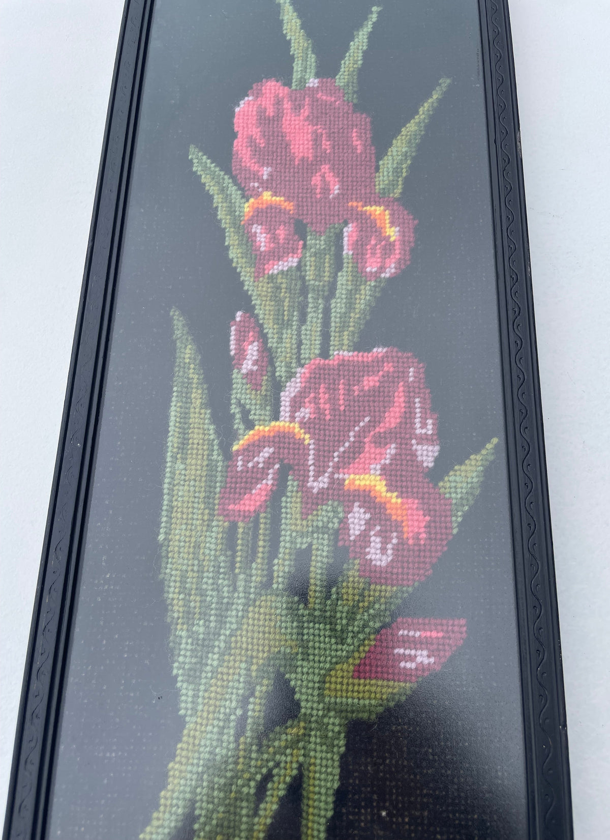 Vintage Iris Cross Stich