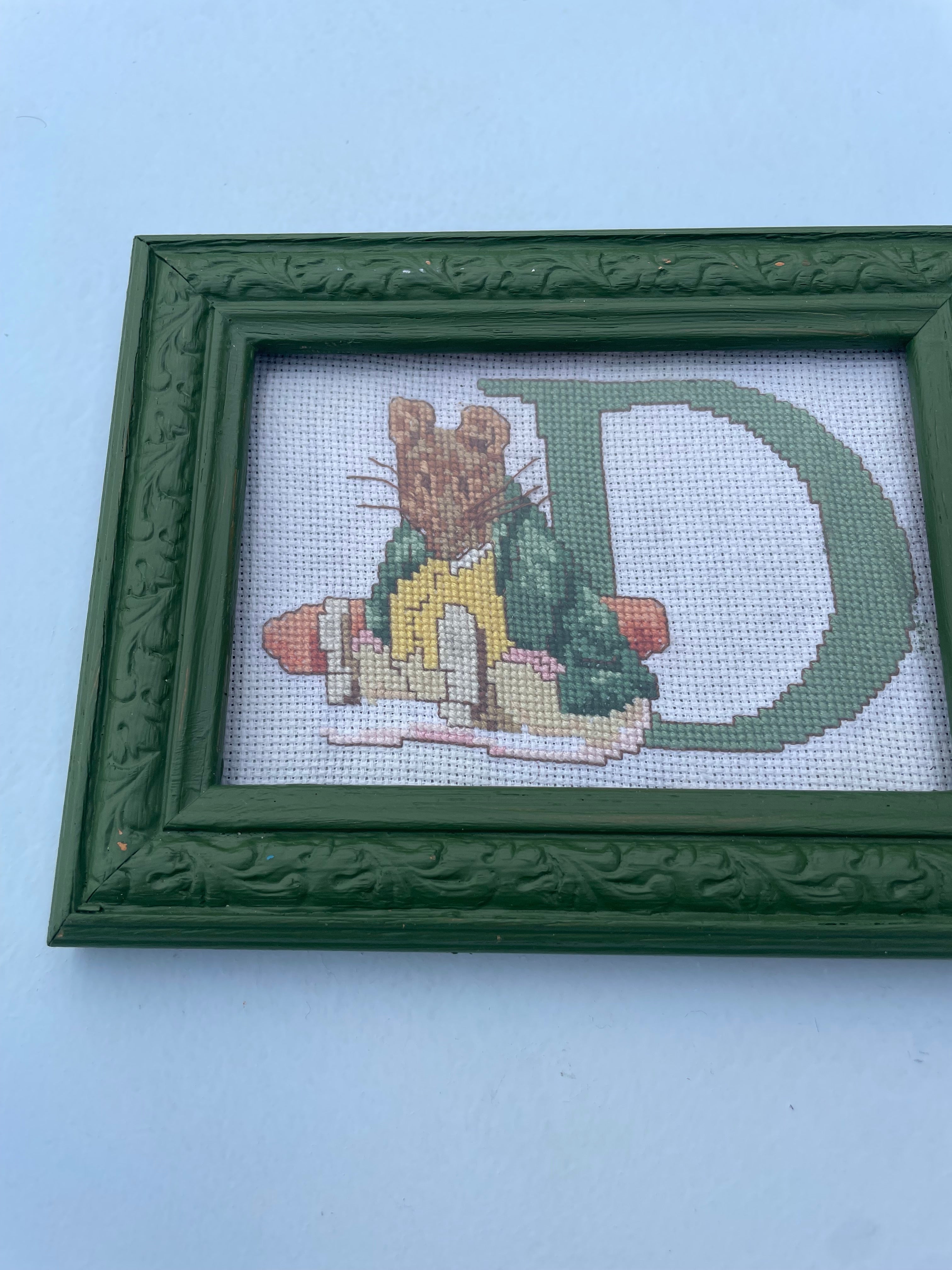 Letter D Mouse Embroidery