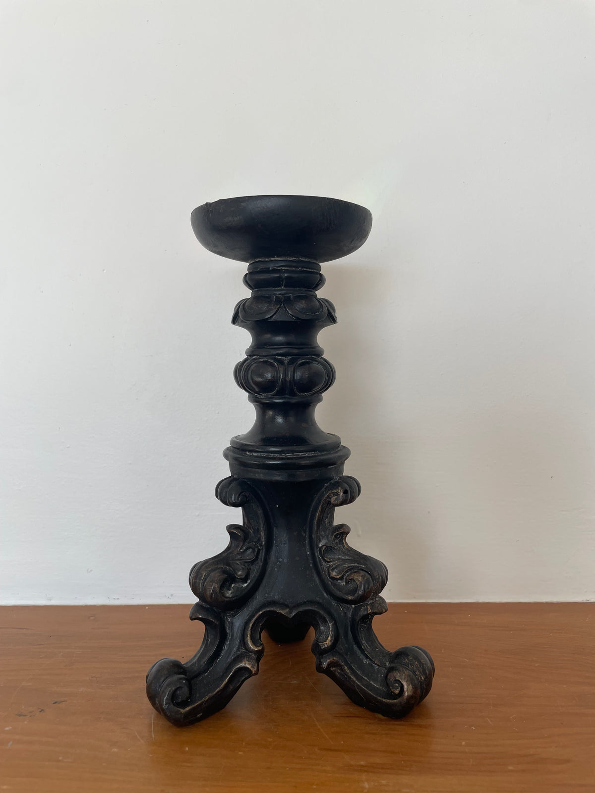 Black Trifoot Display Stand