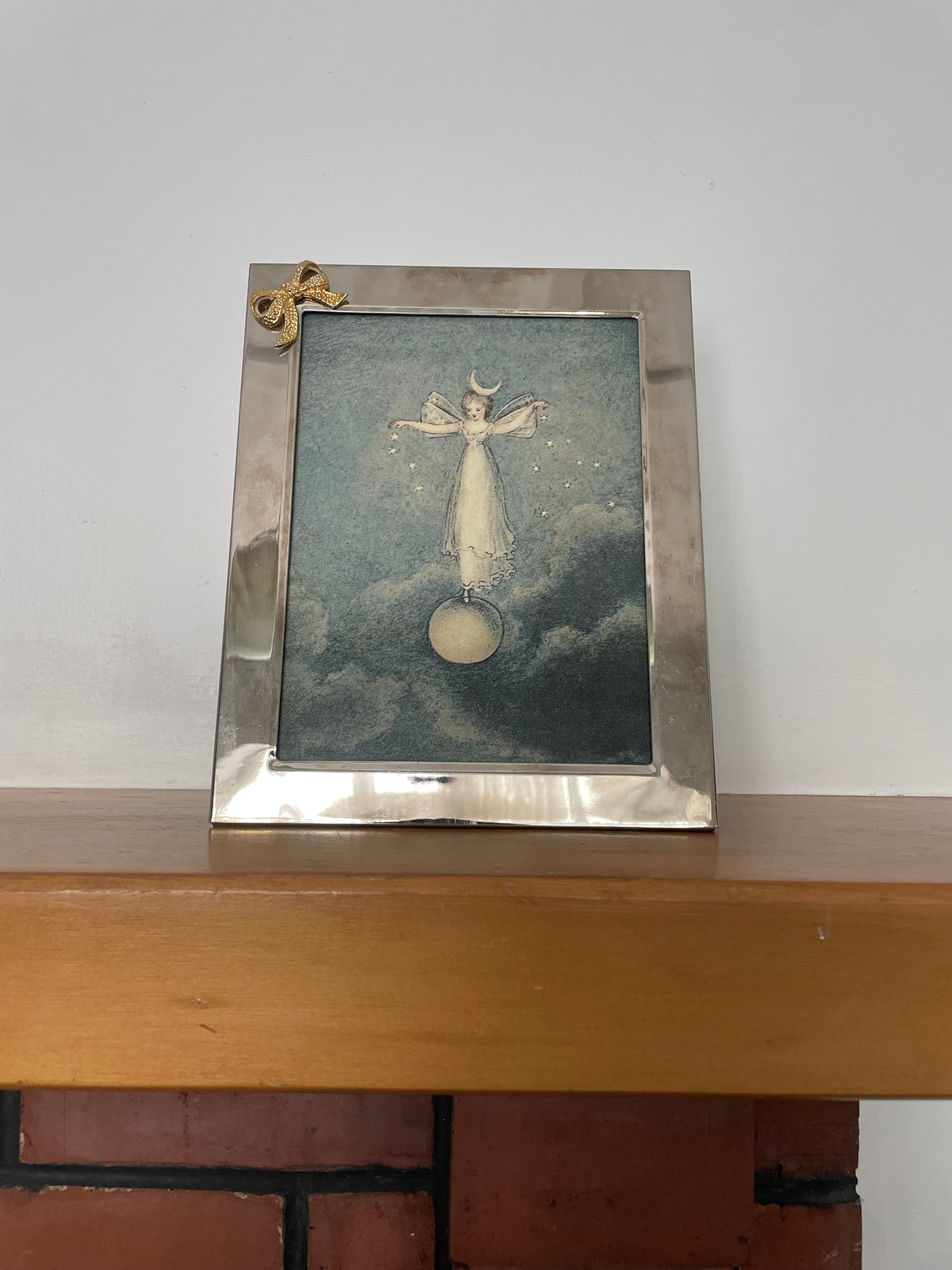 Vintage Silver Plated Frame With Bow