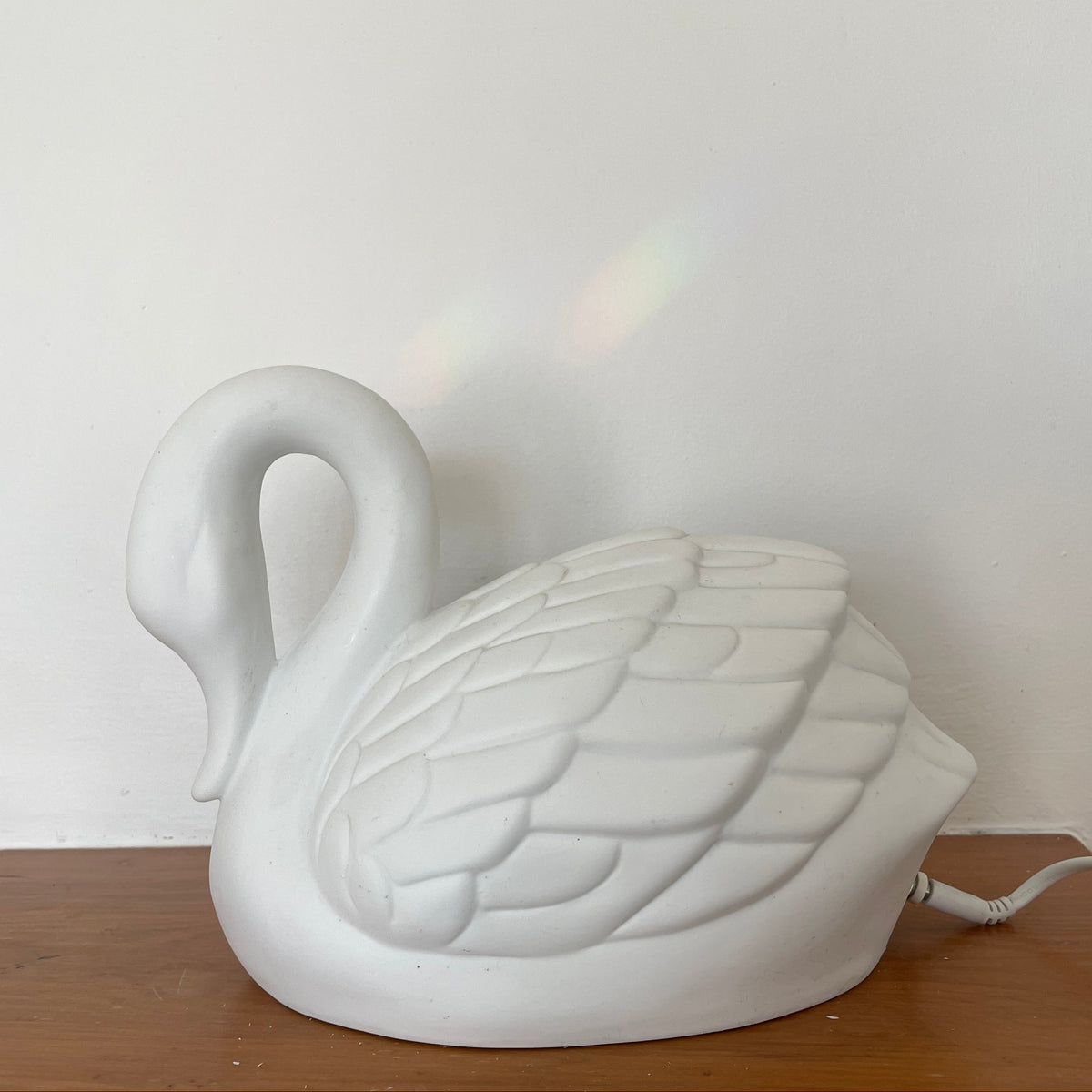 Ceramic Swan Lamp