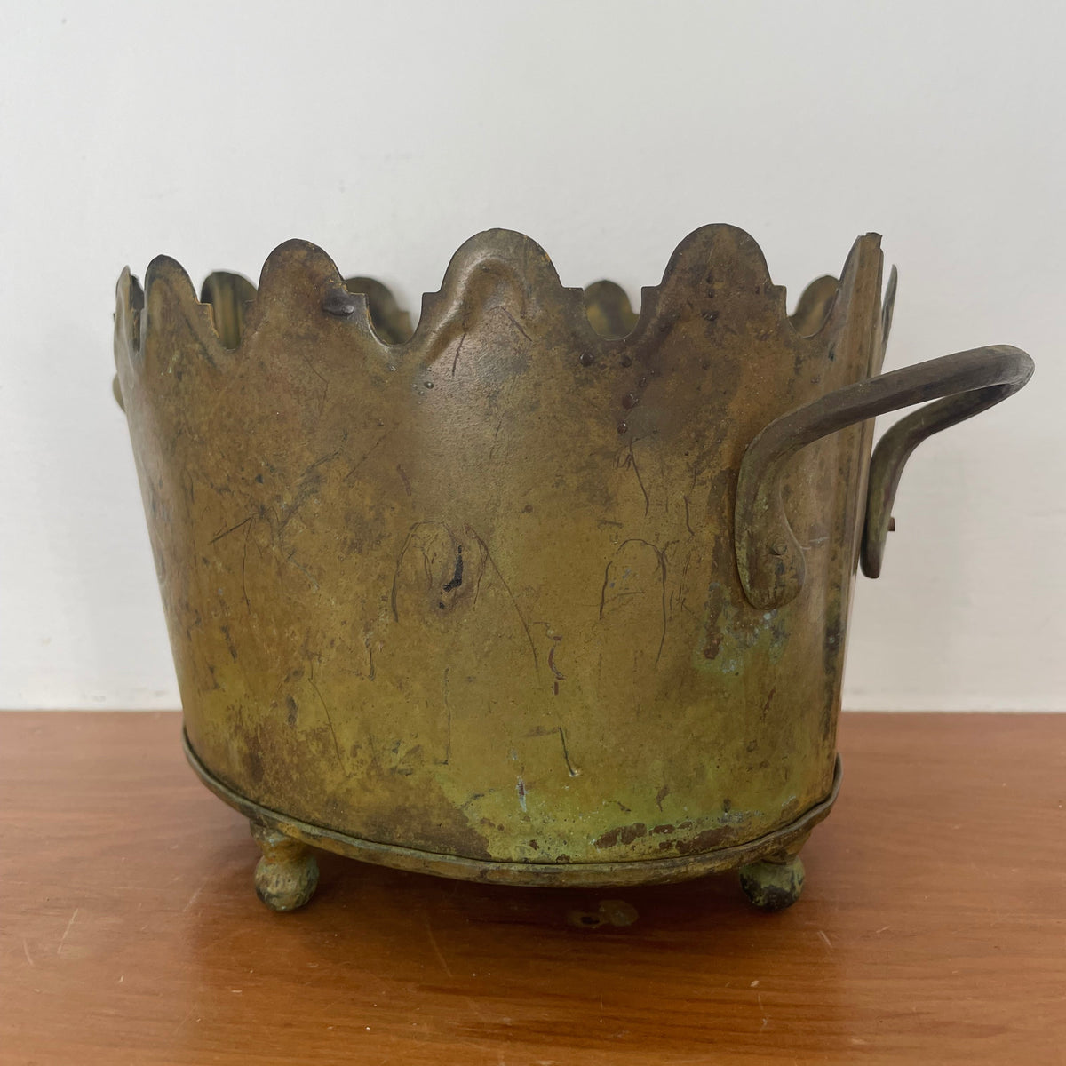 Ball Footed Sheet Metal Planter