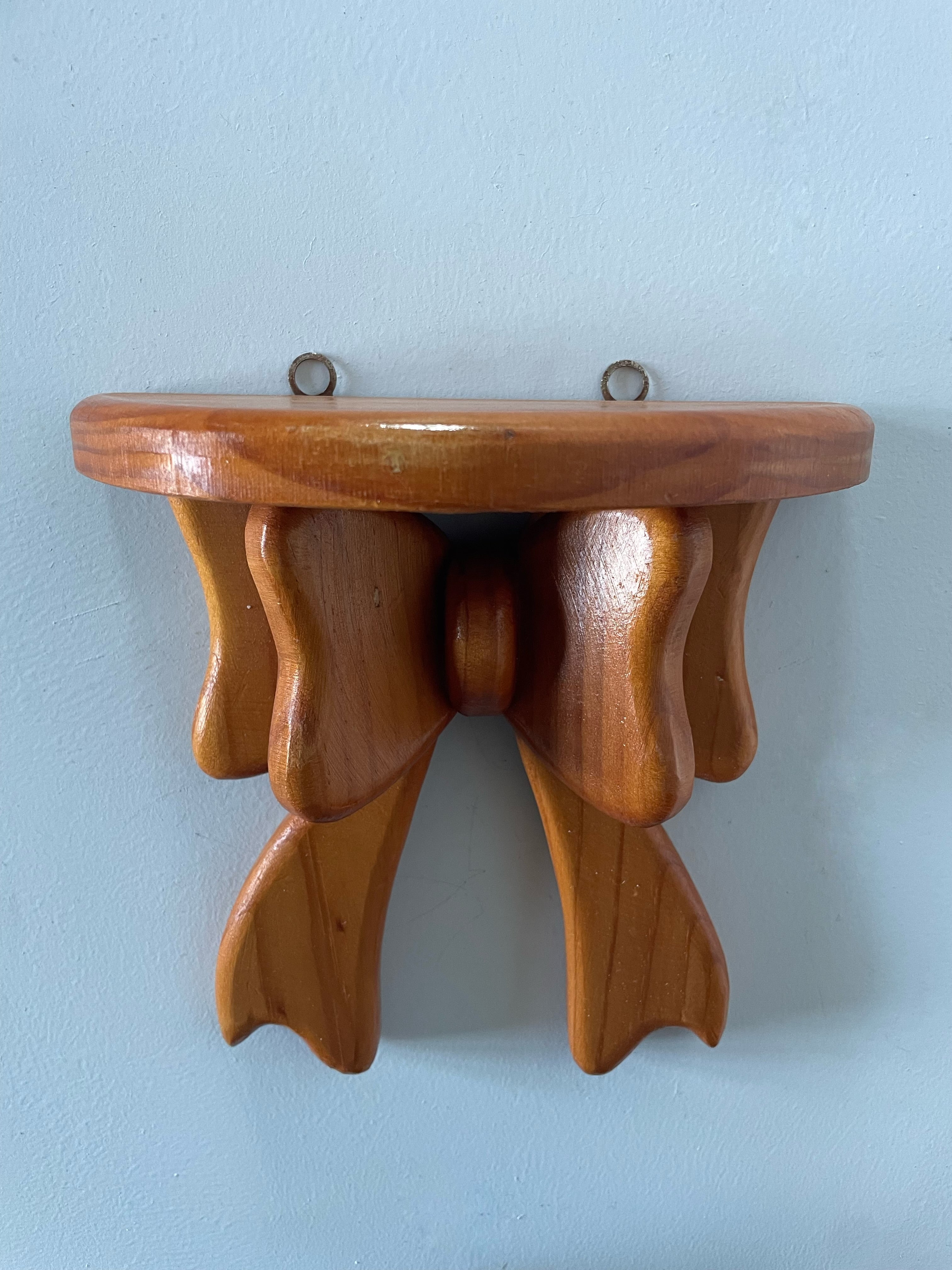 Vintage Rimu Bow Shelf
