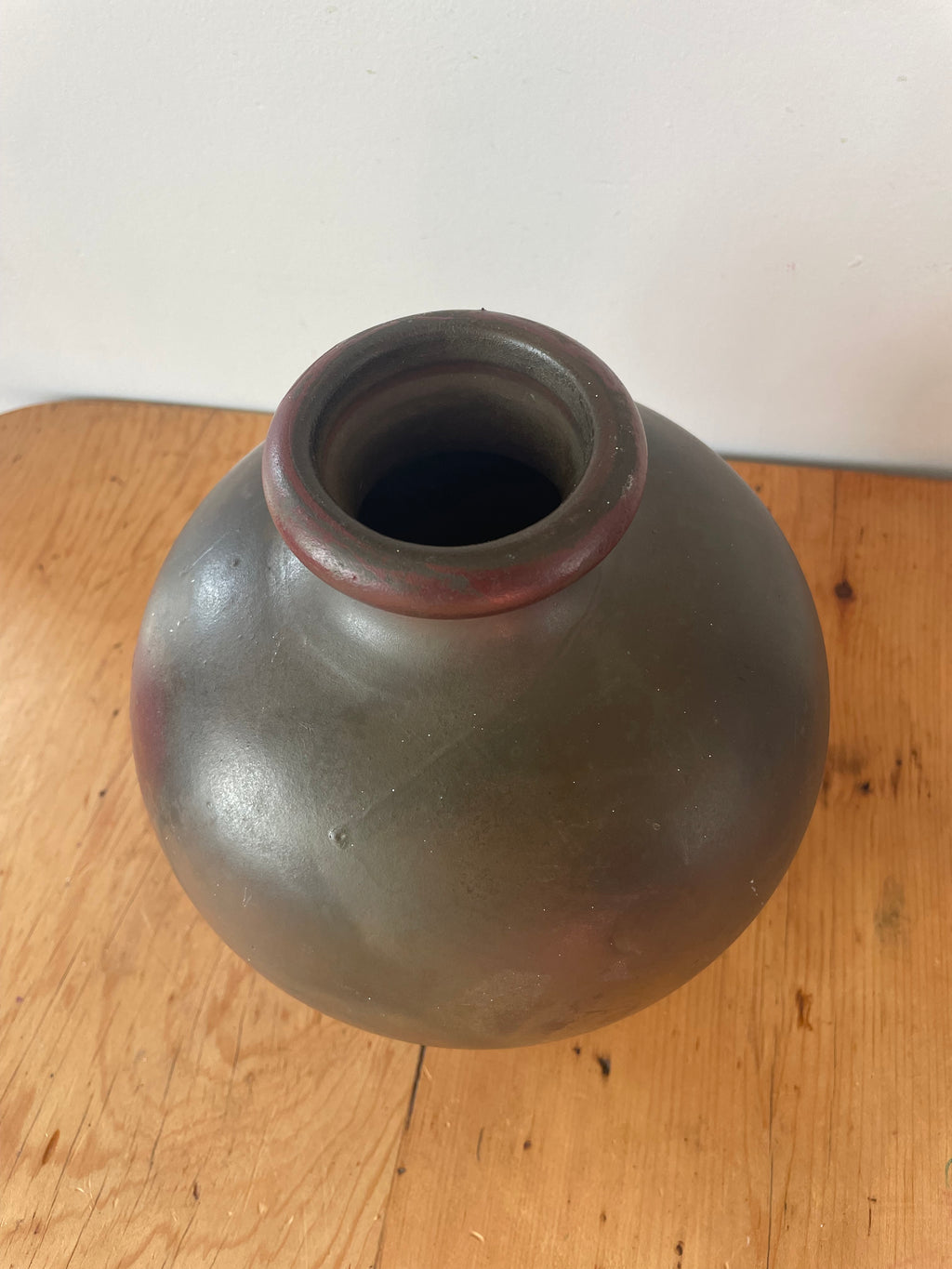 Vintage Divine Designs Fatbum Pottery Vessel