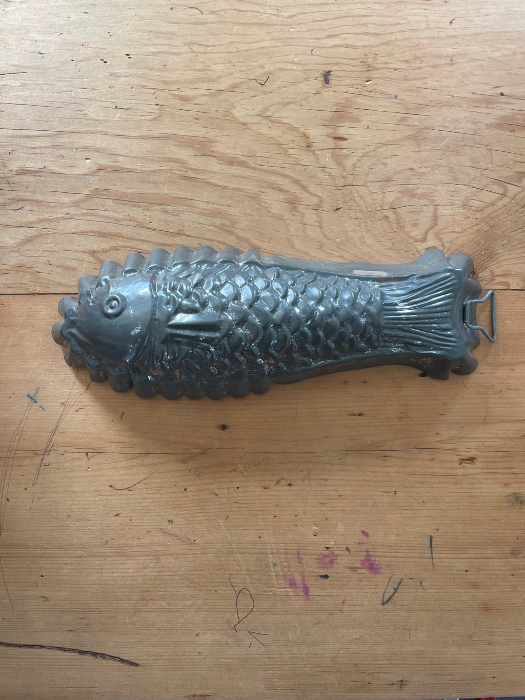 Vintage Metal Fish Mold