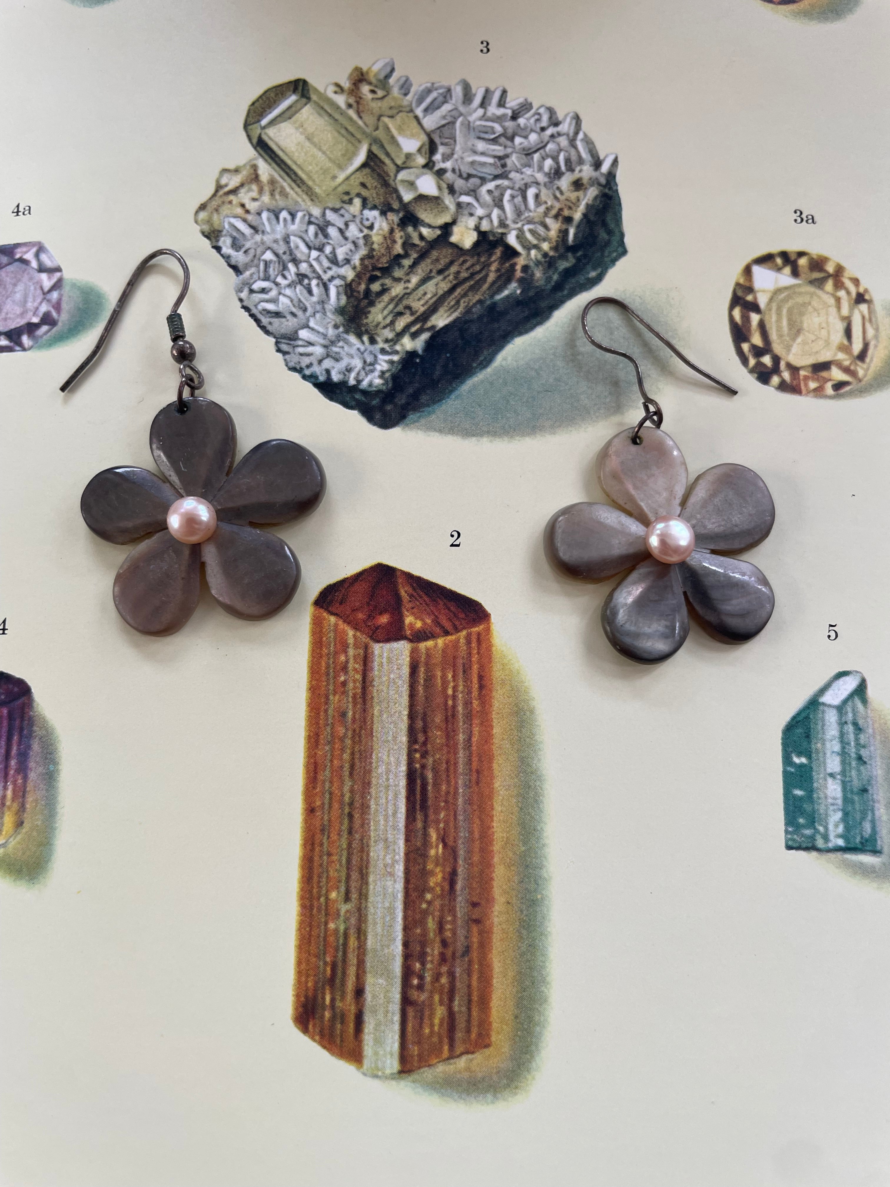 Shell & Pearl Flower Earrings