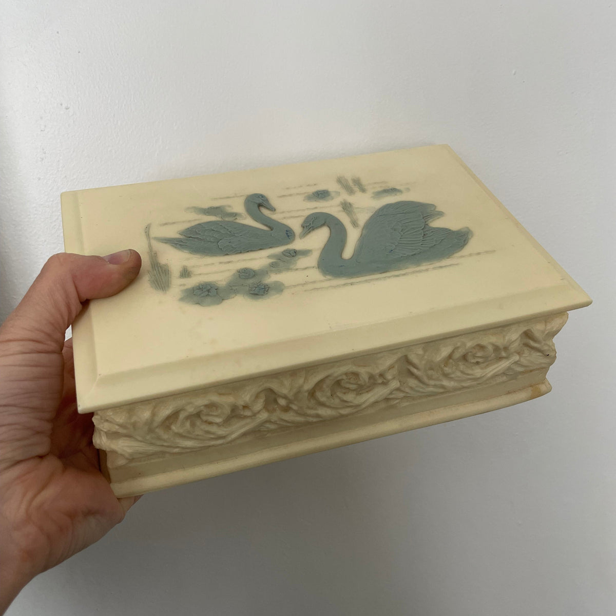 Vintage Marlestone Swan Box