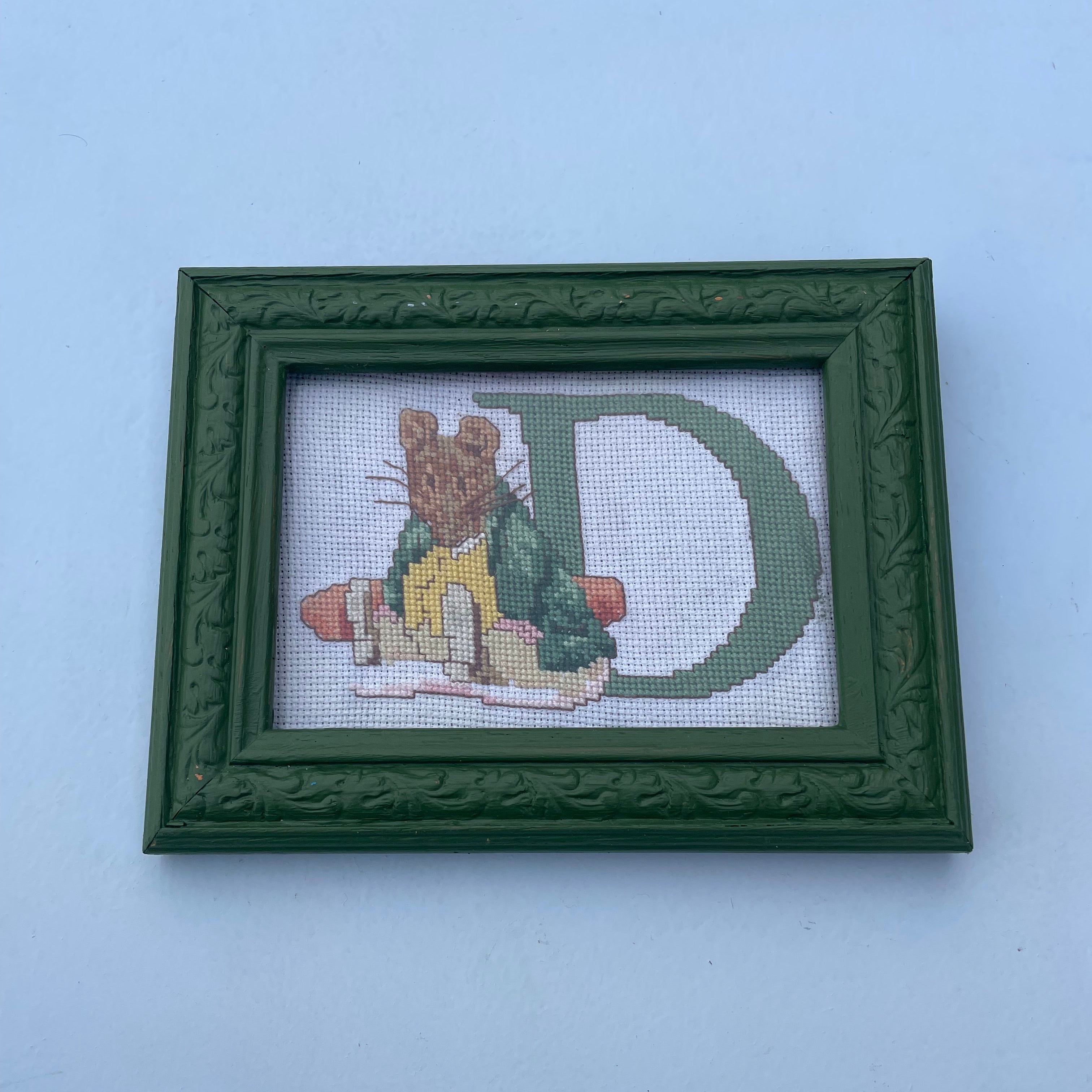 Letter D Mouse Embroidery