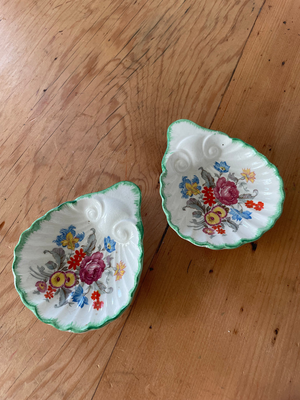 Vintage Floral Scollop Shell Dish