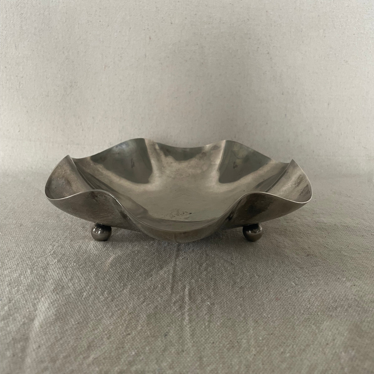 Vintage Mid-Century Modern Ball Footed Wavy Bowl