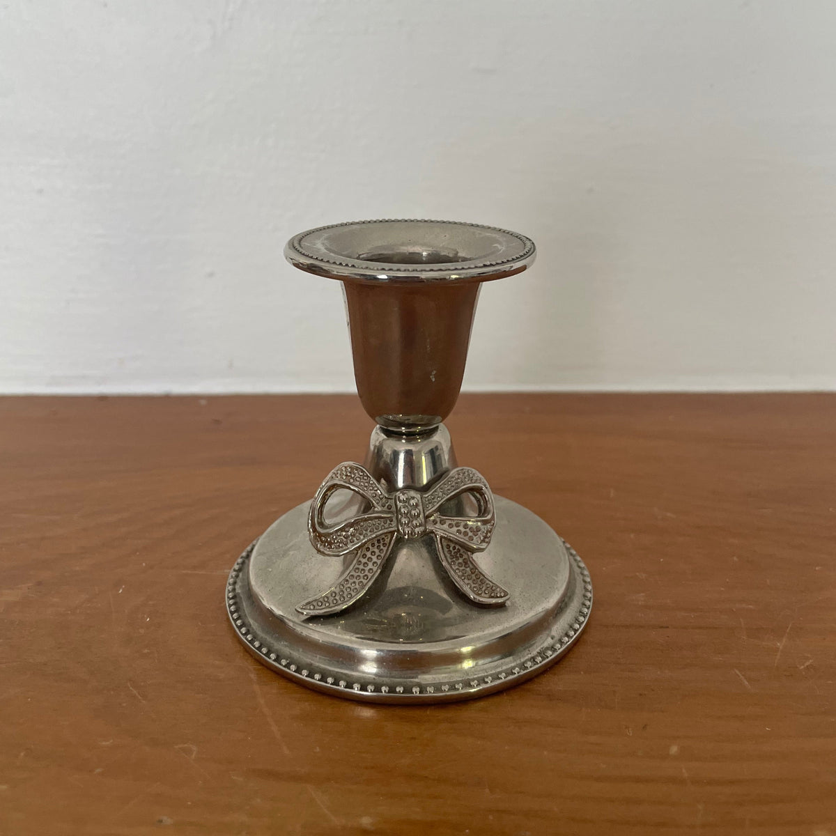 Bow Candle Holder