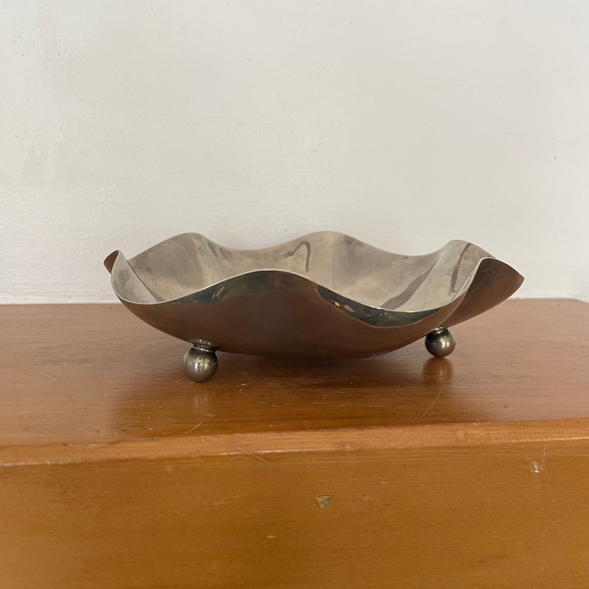 Vintage Mid-Century Modern Ball Footed Wavy Bowl